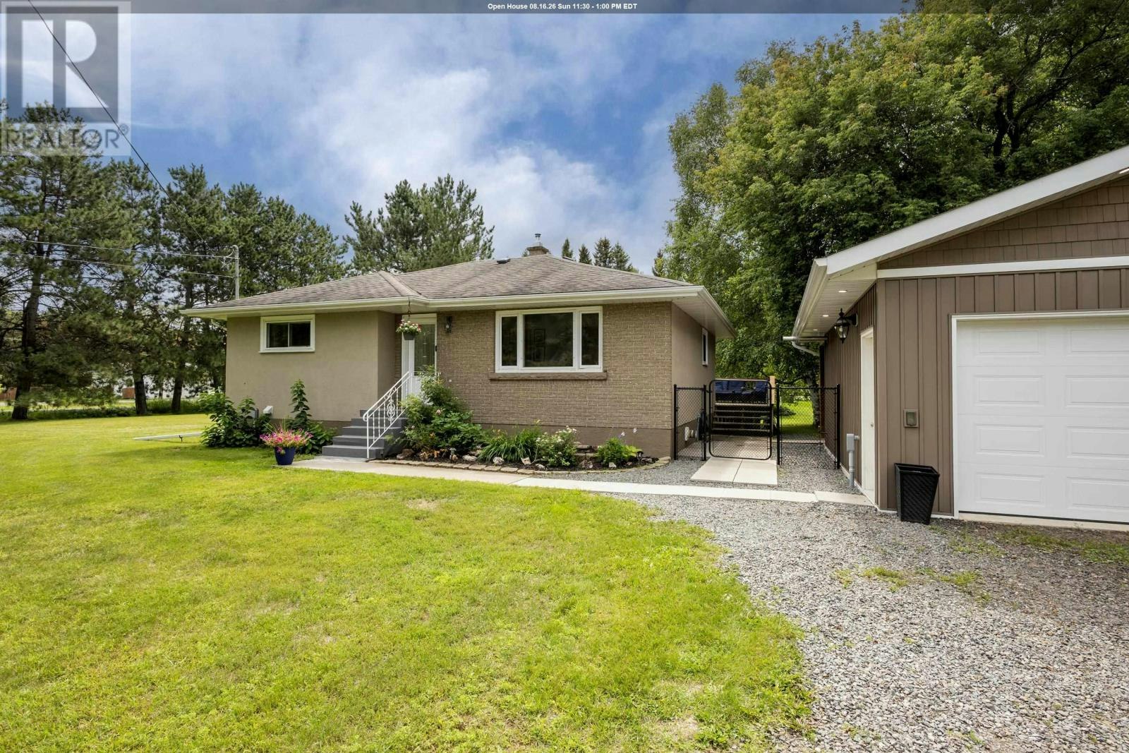 2312 Rosslyn Undefined, Thunder Bay, ON, P7K 1G7