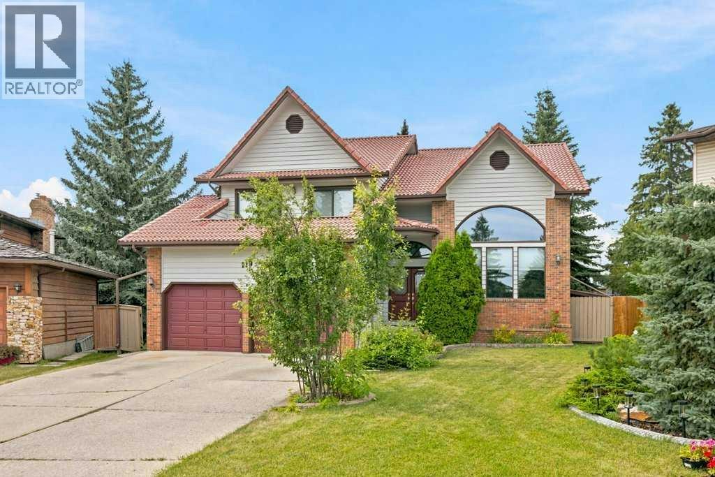 119 Strathbury Bay SW, Calgary, AB, T3H 1N3