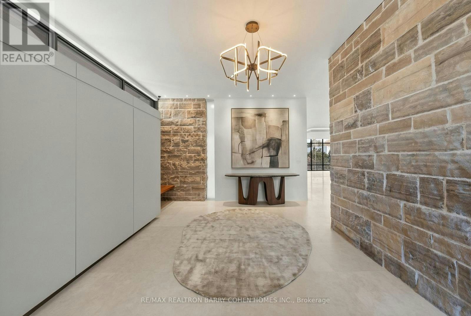 103 Old Colony Road, Toronto, ON, M2L 2K3 - 2