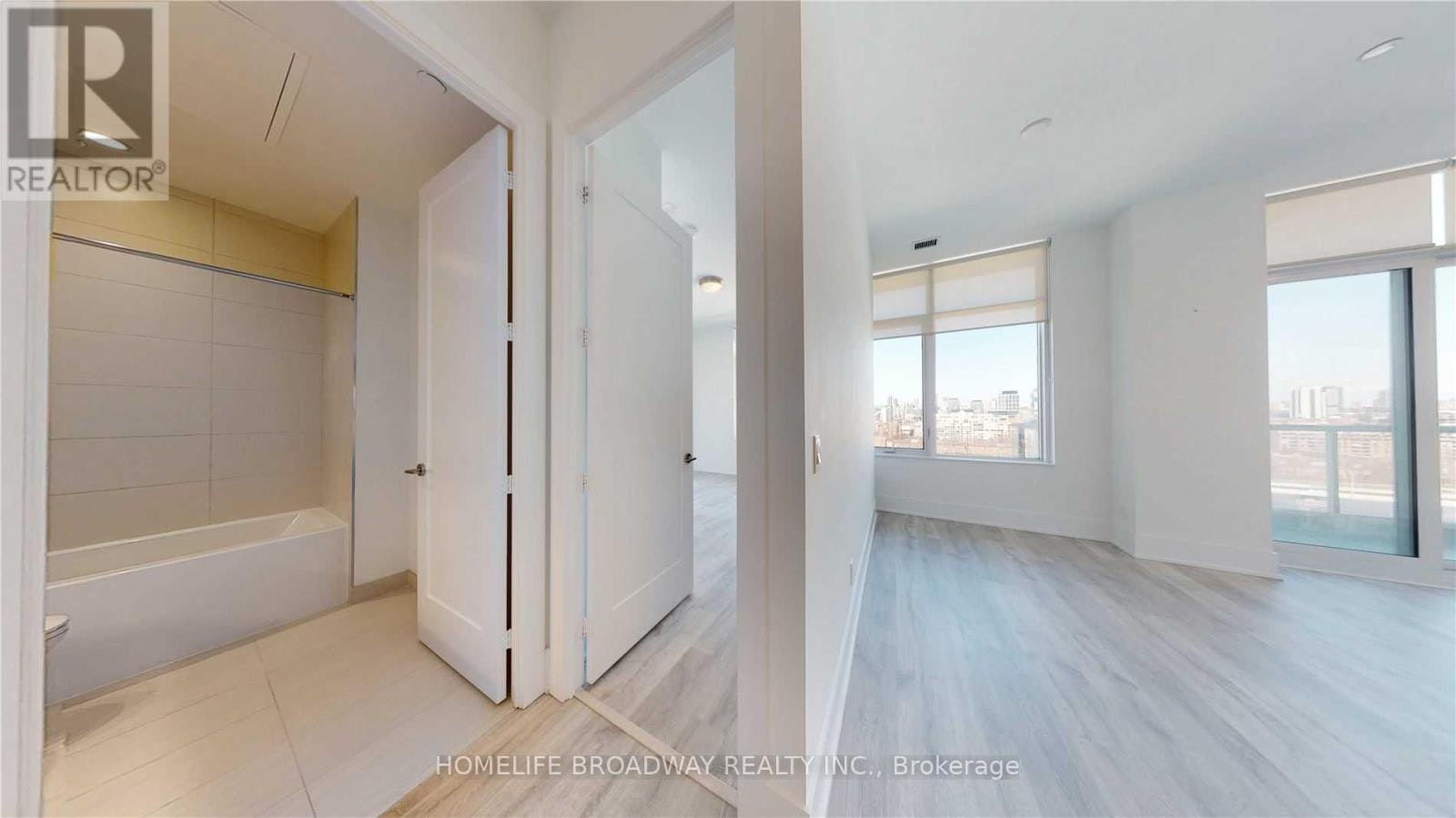 SPH31-1 Edgewater Drive, Toronto, ON, M5A 0L1 - 13
