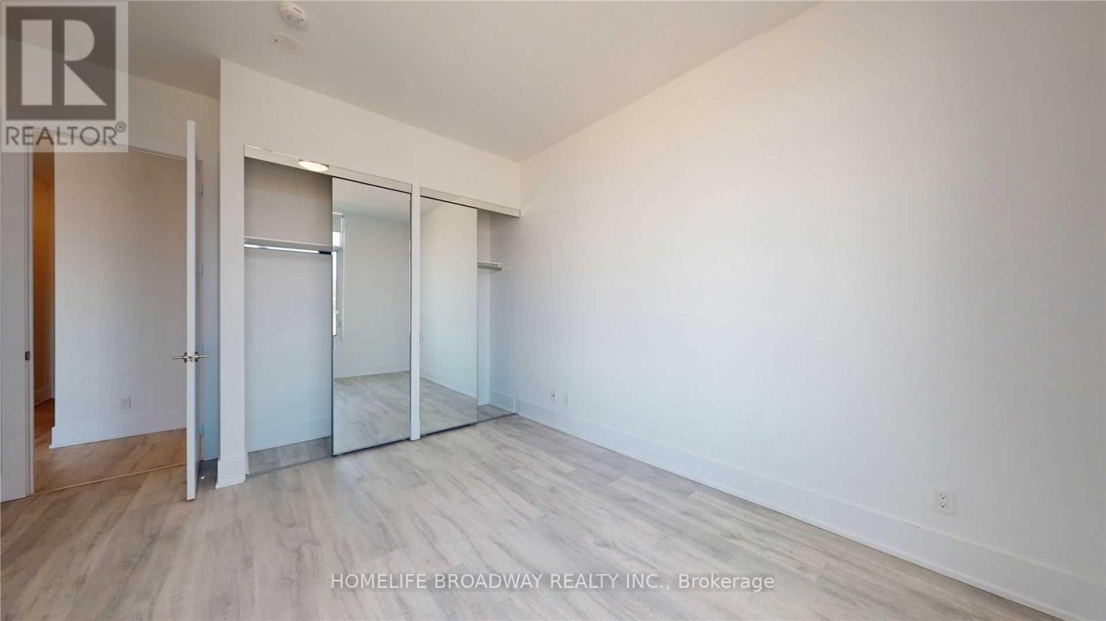 SPH31-1 Edgewater Drive, Toronto, ON, M5A 0L1 - 17