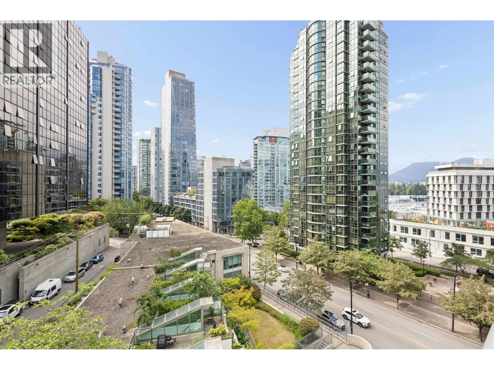 903-1328 W Pender Street, Vancouver, BC, V6E 4T1