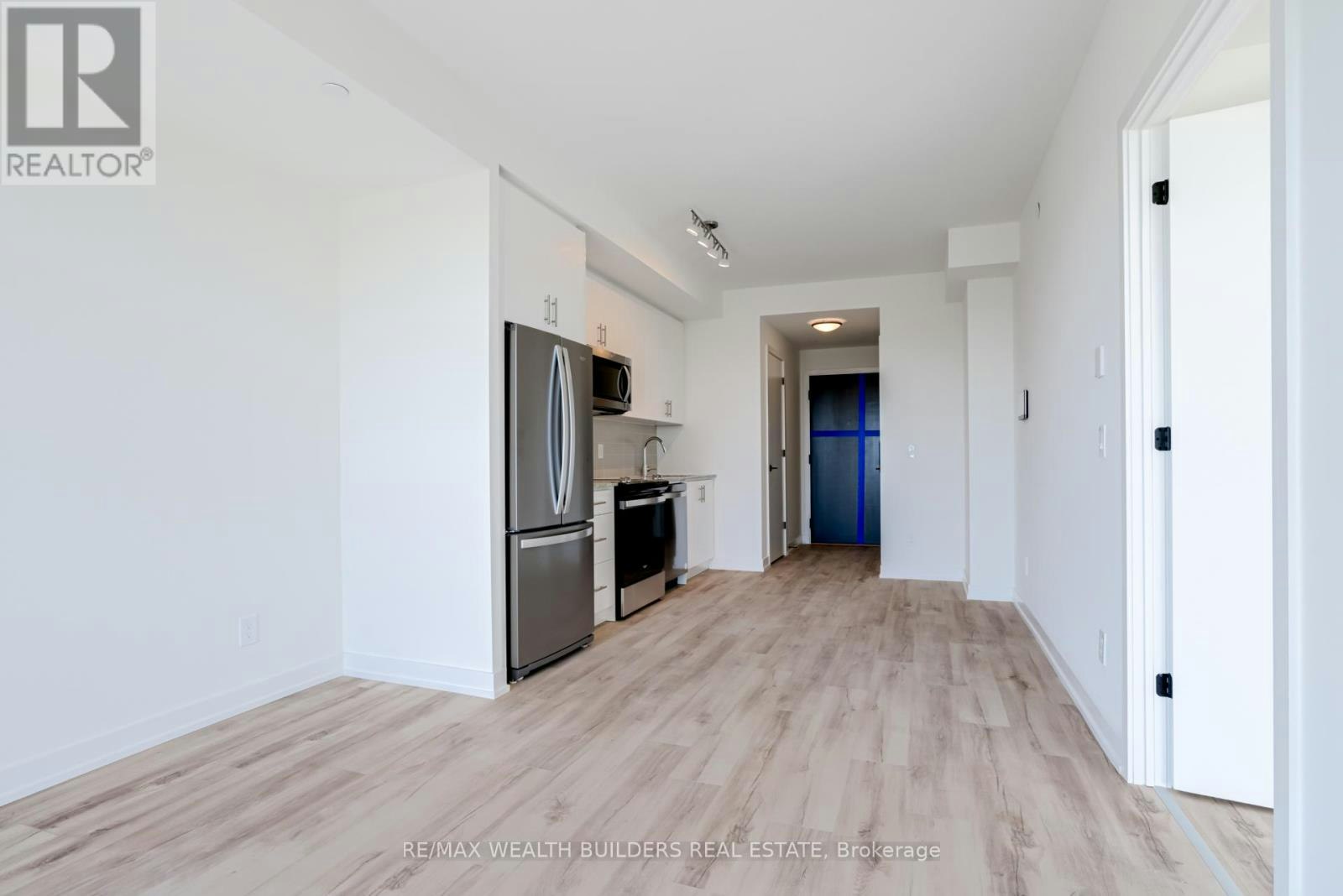 813-335 Wheat Boom Drive, Oakville, ON, L6H 7C2 - 4