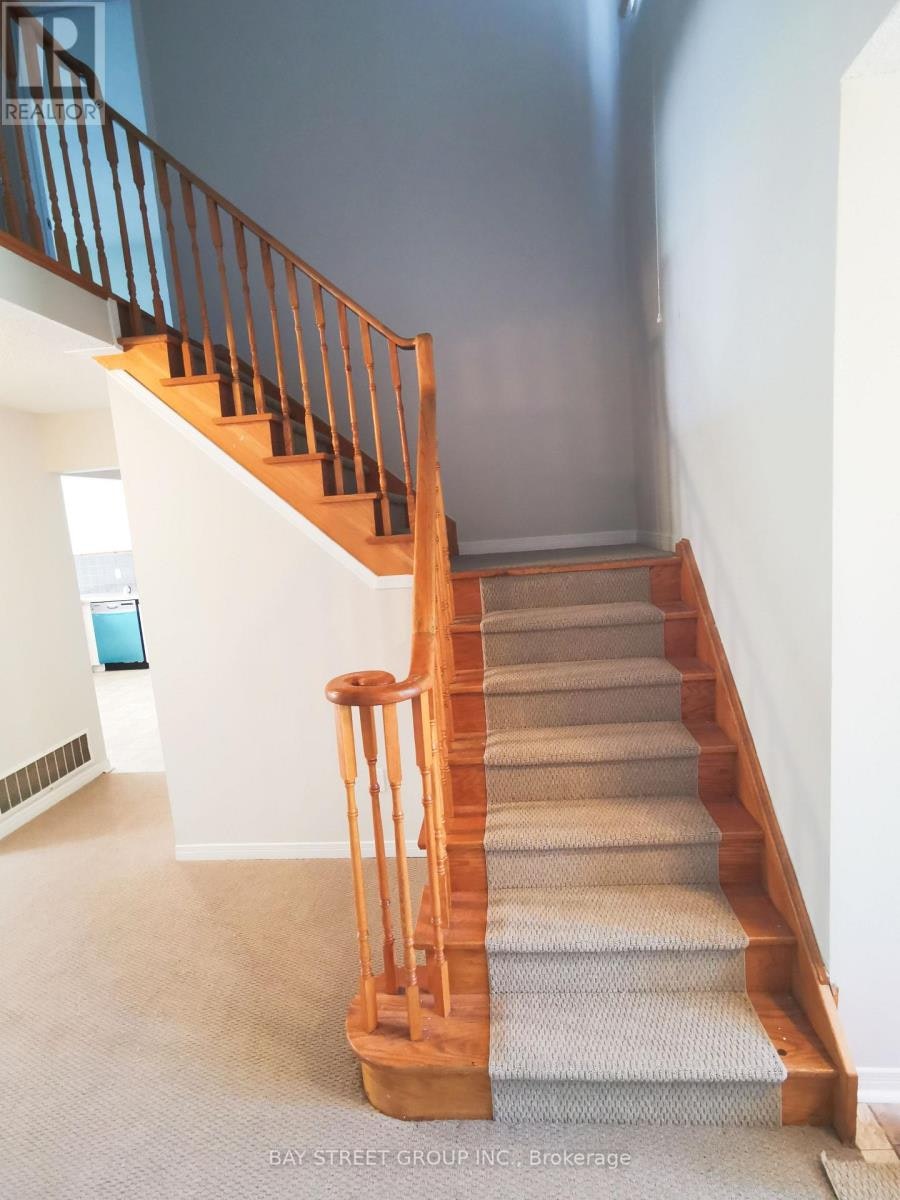 2034 Oxford Avenue, Oakville, ON, L6H 4K7 - 9