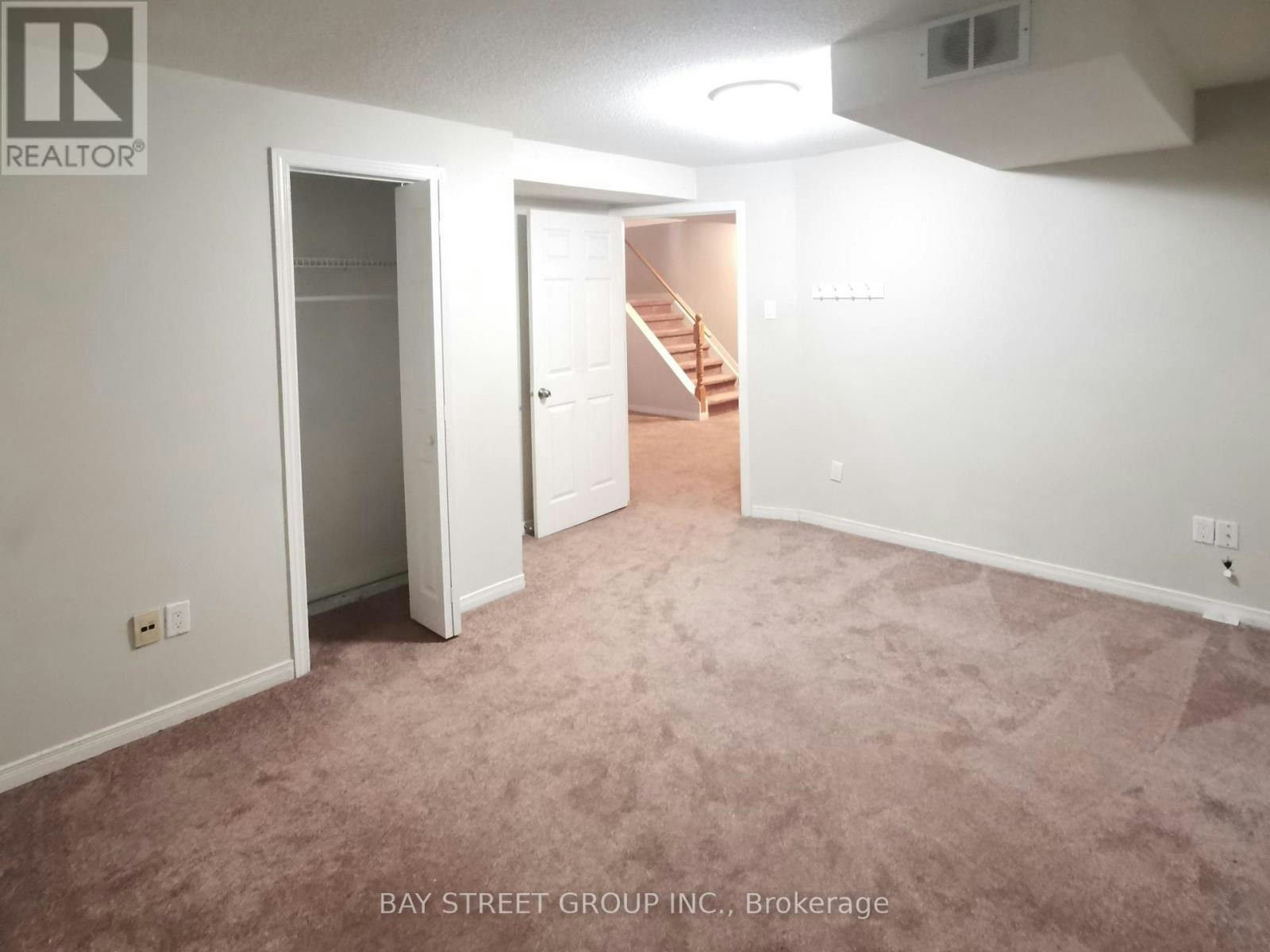 2034 Oxford Avenue, Oakville, ON, L6H 4K7 - 16