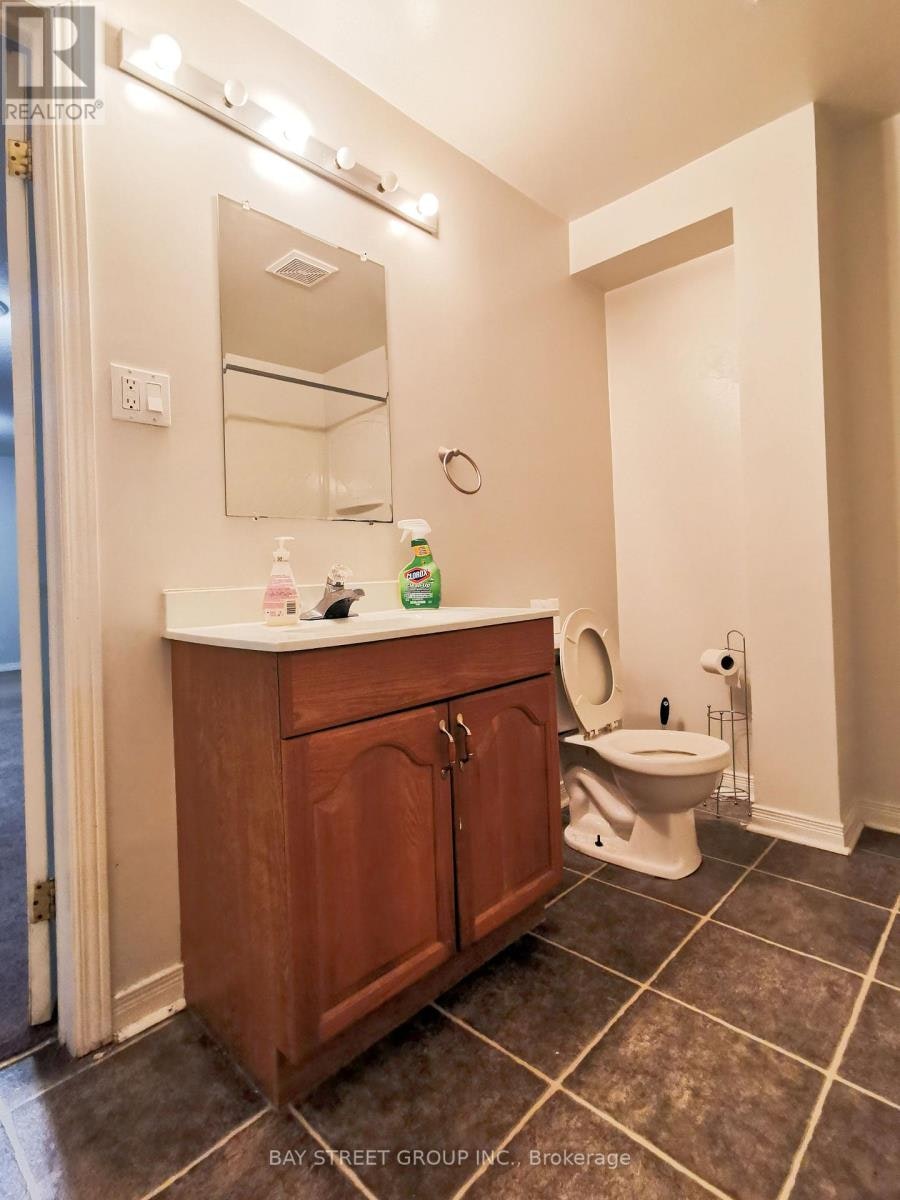 2034 Oxford Avenue, Oakville, ON, L6H 4K7 - 19
