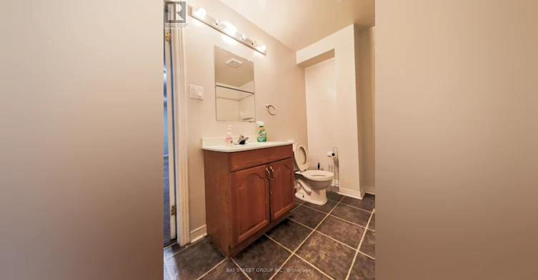 2034 Oxford Avenue, Oakville, ON, L6H 4K7 - 19