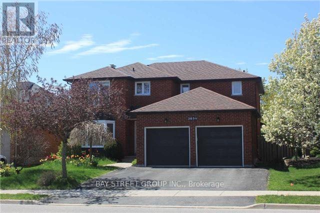 2034 Oxford Avenue, Oakville, ON, L6H 4K7