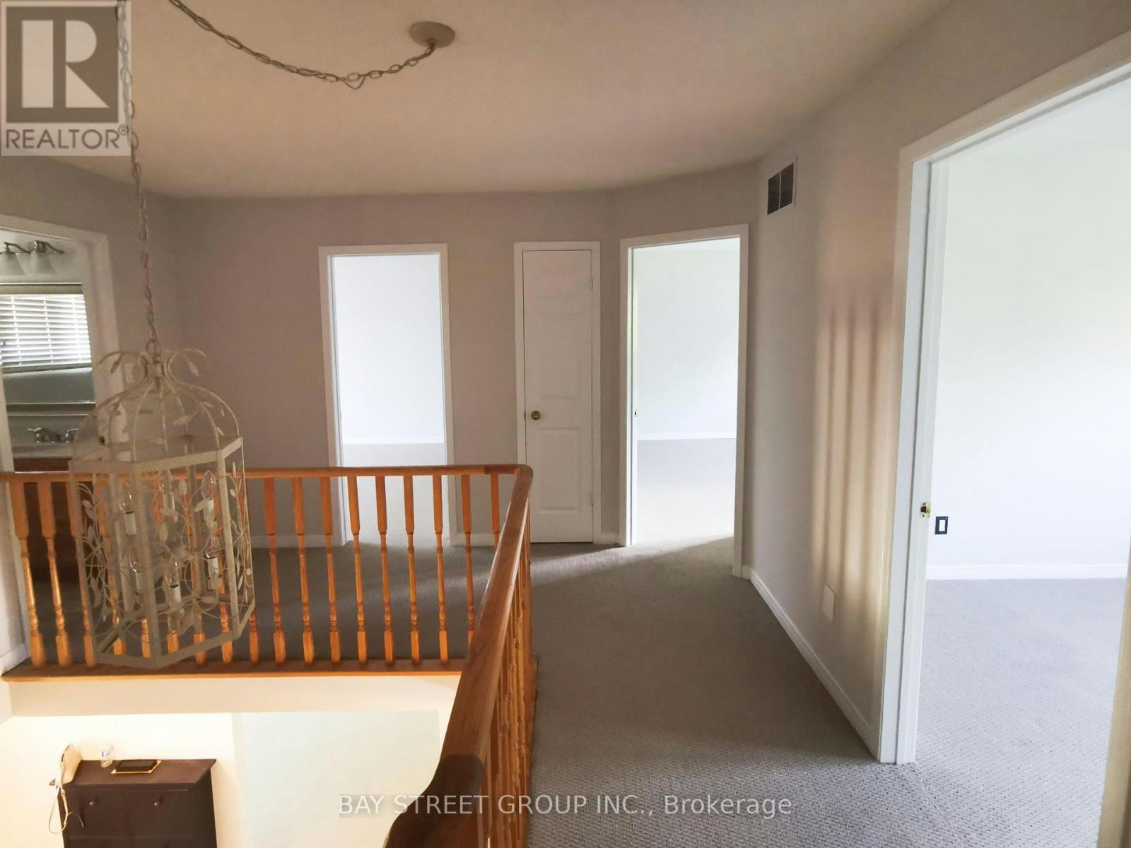 2034 Oxford Avenue, Oakville, ON, L6H 4K7 - 12