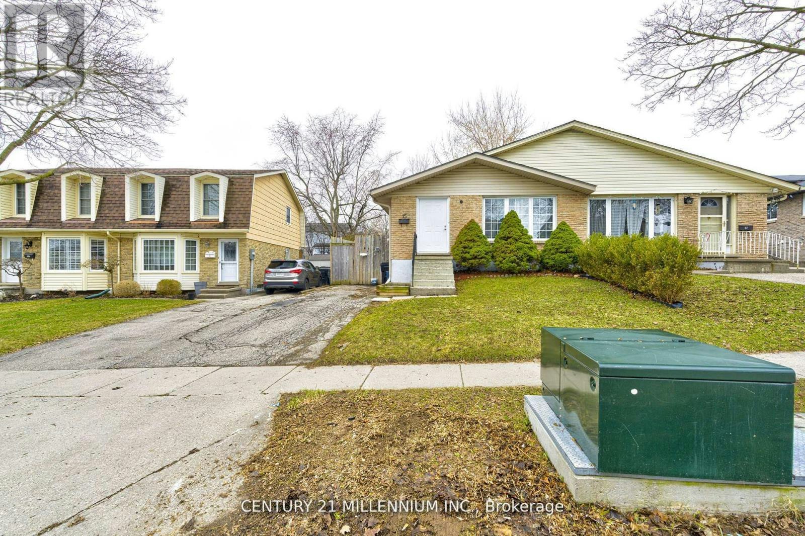 15 Northview Heights Drive, Cambridge, ON, N1R 6Z9