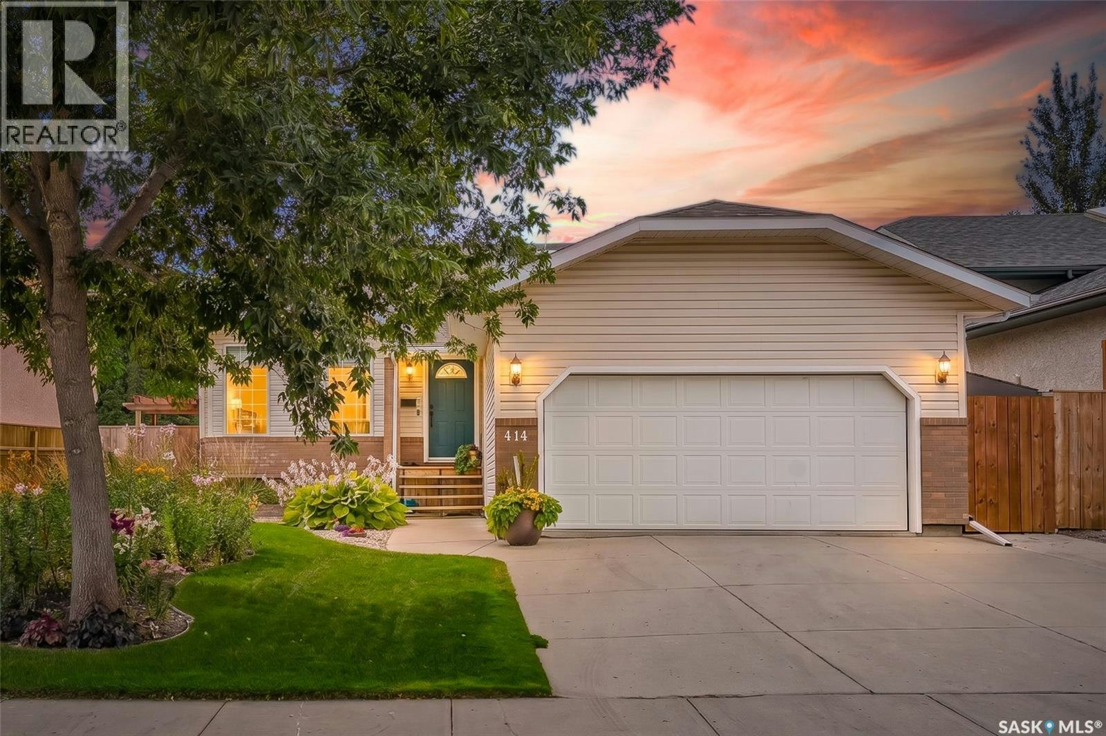 414 Sumner Lane, Saskatoon, SK, S7L 7L9