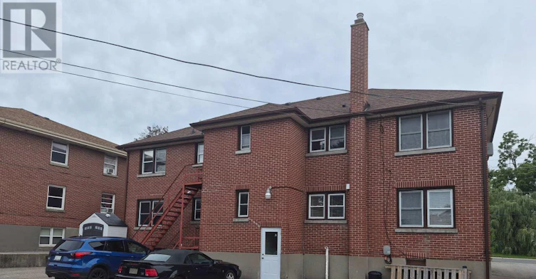 2-855 Simcoe Street N, Oshawa, ON, L1G 4W1 - 17
