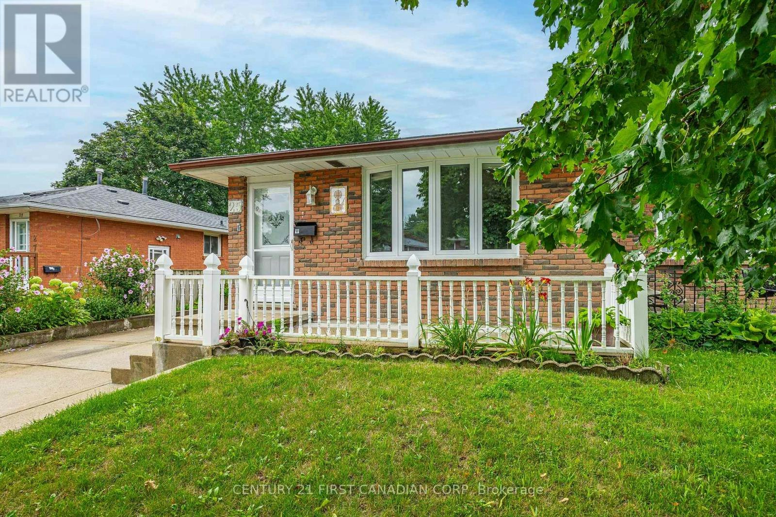 25 Noel Avenue, London, ON, N5V 1A9