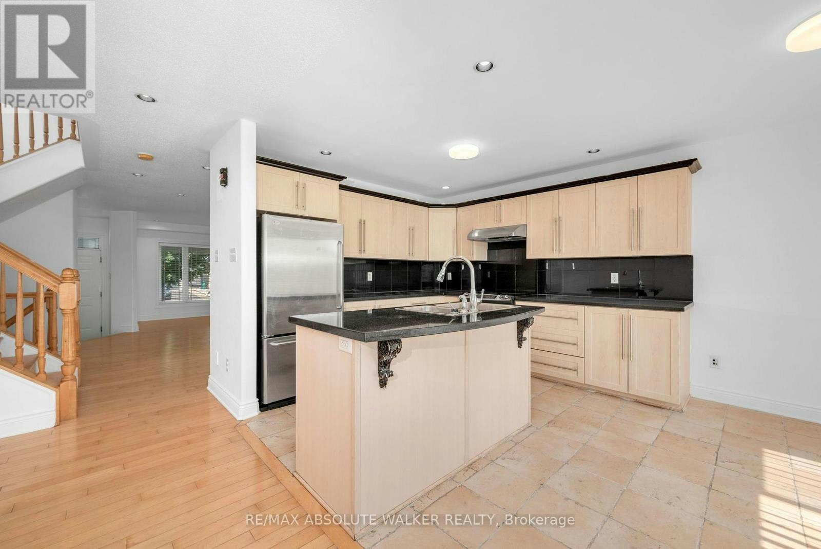 2269 Sandman Crescent, Ottawa, ON, K4A 4V7 - 10