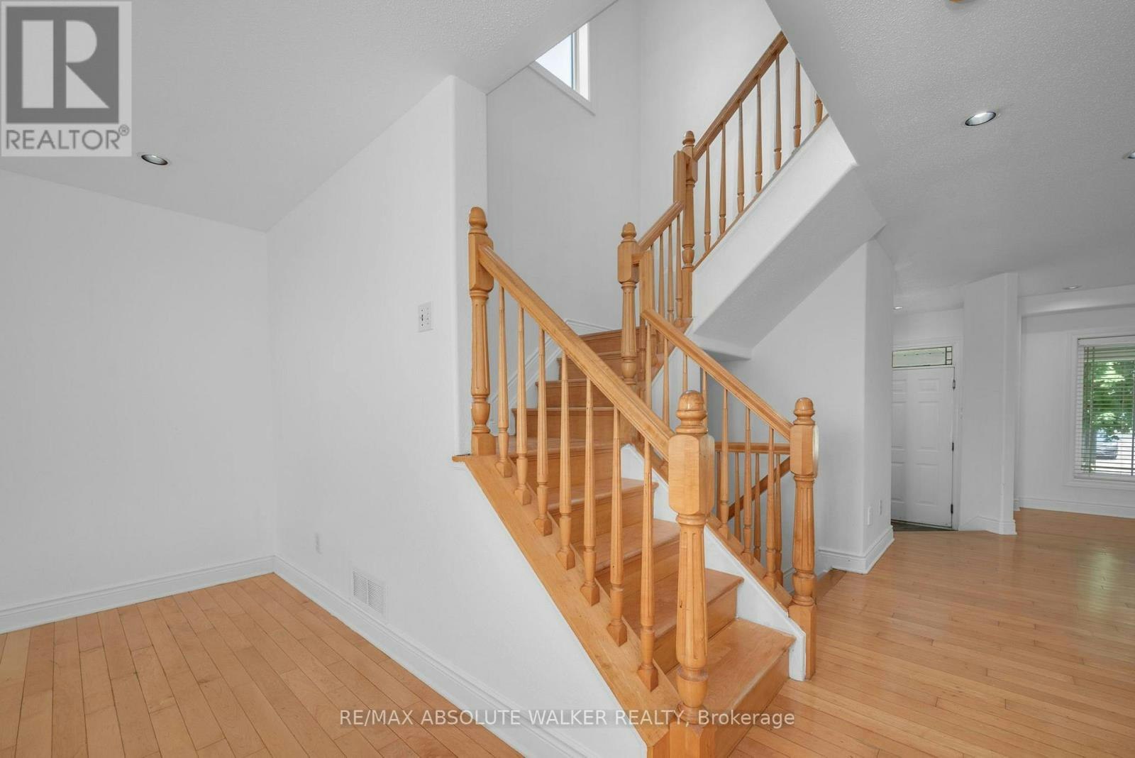2269 Sandman Crescent, Ottawa, ON, K4A 4V7 - 6