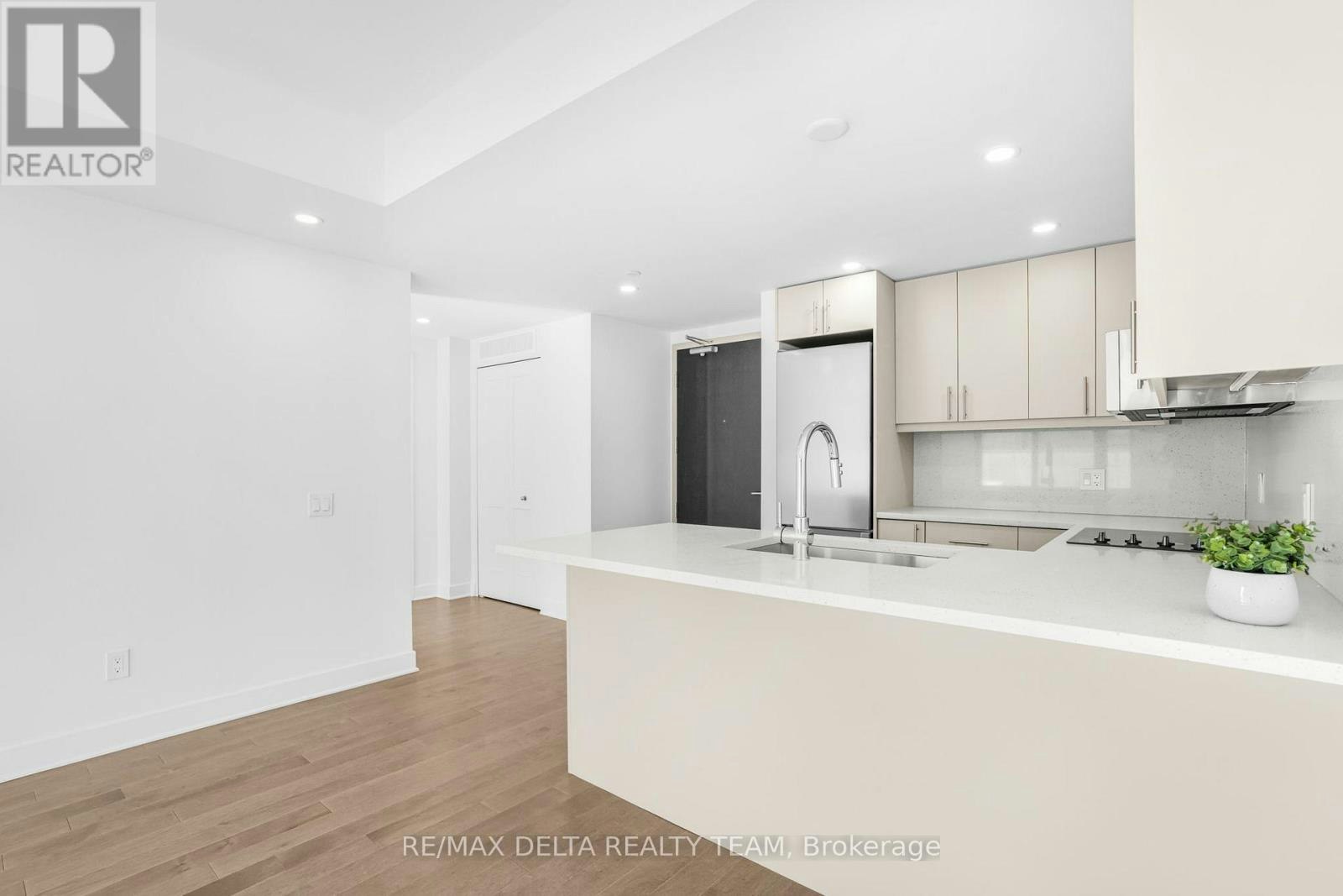 2208-180 George Street, Ottawa, ON, K1N 9M2 - 9