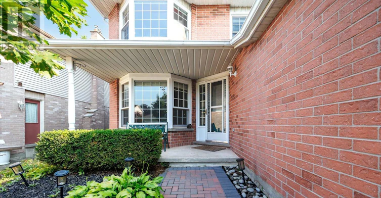 64 Carmine Crescent, St. Catharines, ON, L2S 3M2 - 3