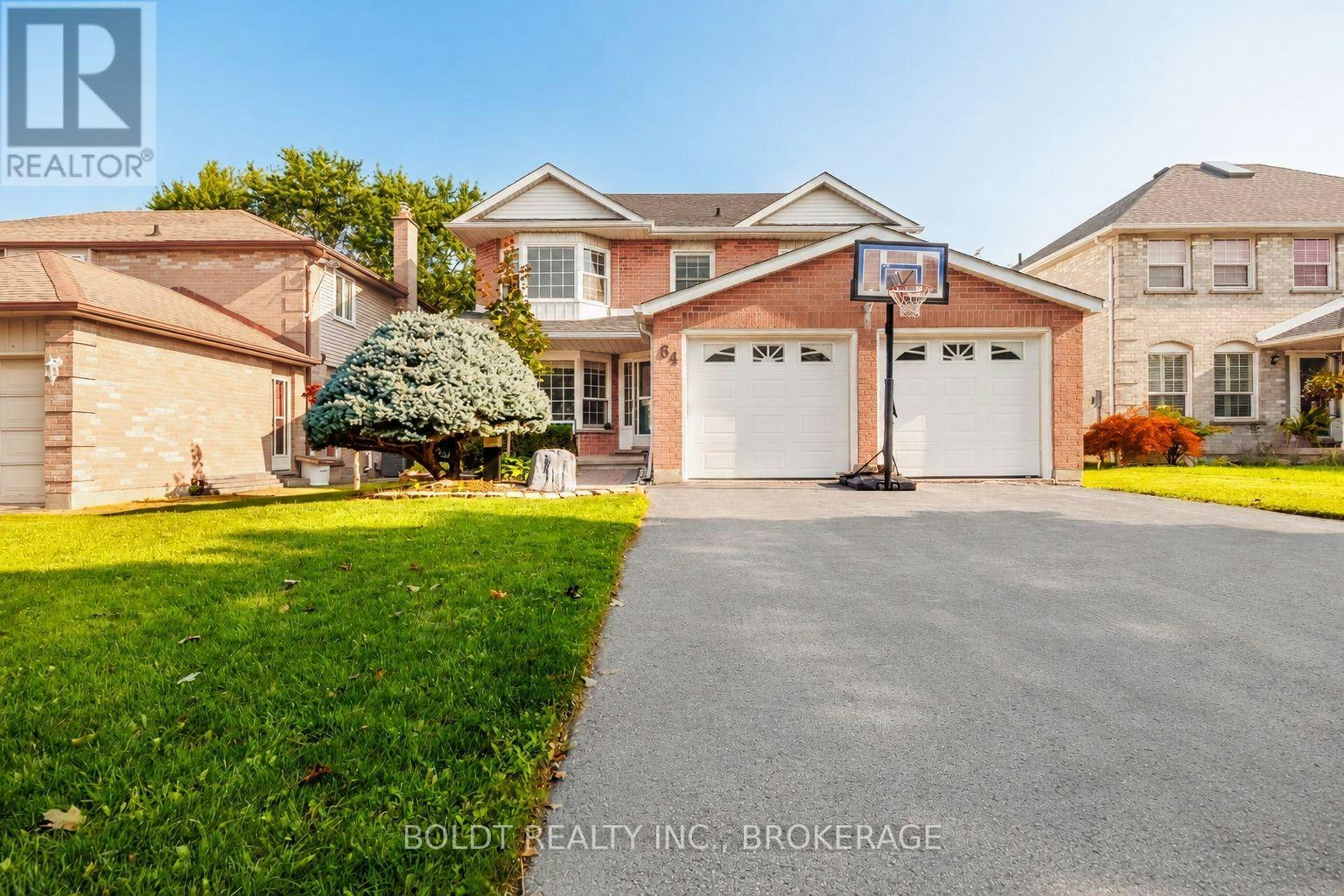 64 Carmine Crescent, St. Catharines, ON, L2S 3M2 - 2