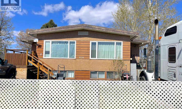9714-9716 102 Avenue