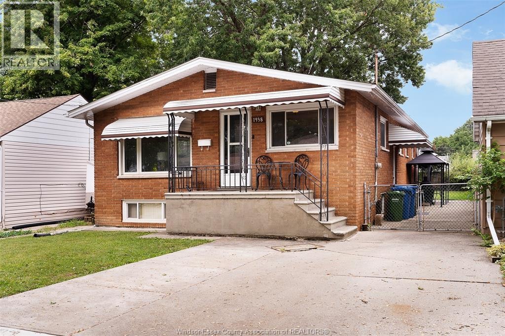 1938 Ferndale Avenue, Windsor, ON, N8T 2L1