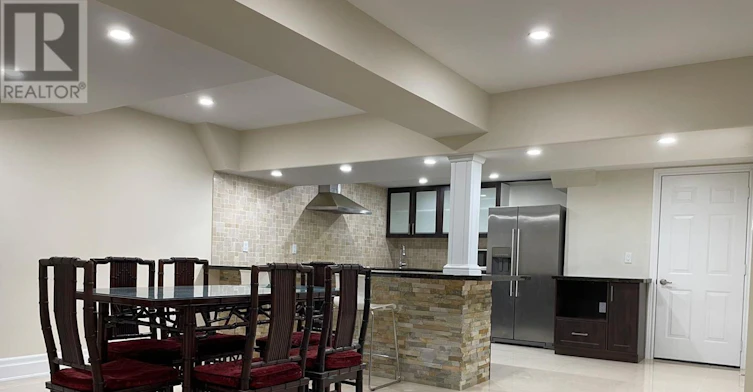 48 Transwell Avenue, Toronto, ON, M2R 2J4