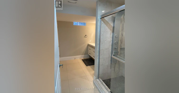 48 Transwell Avenue, Toronto, ON, M2R 2J4 - 7