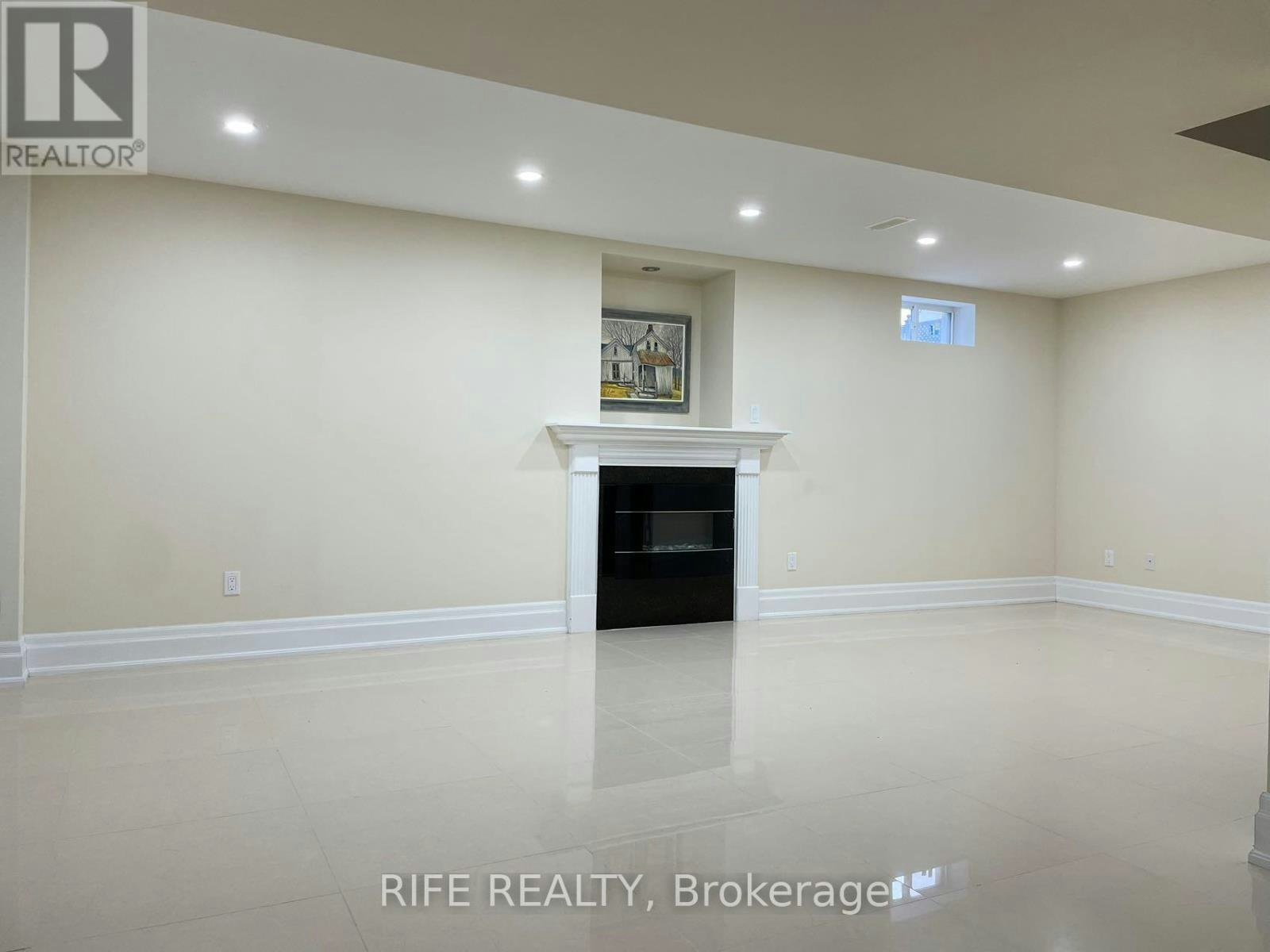 48 Transwell Avenue, Toronto, ON, M2R 2J4 - 8