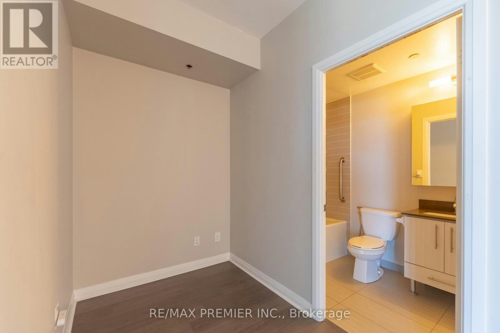 1401-55 Oneida Crescent, Richmond Hill, ON, L4B 4T9 - 5