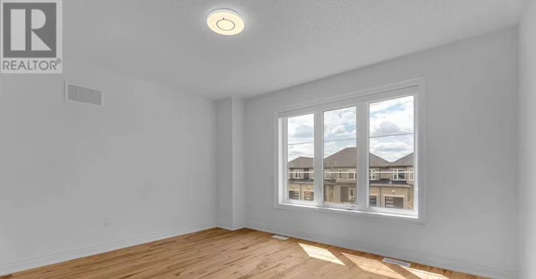 47 Autumn Drive, Wasaga Beach, ON, L9Z 0K7 - 16