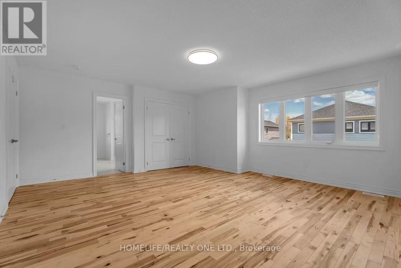 47 Autumn Drive, Wasaga Beach, ON, L9Z 0K7 - 12
