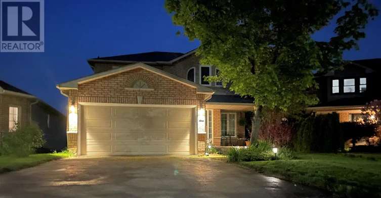 21 Nicholson Drive, Barrie, ON, L4N 8L7