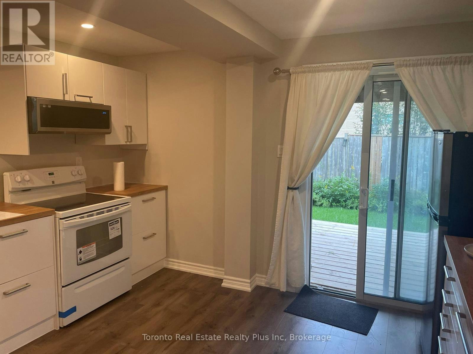 21 Nicholson Drive, Barrie, ON, L4N 8L7 - 7