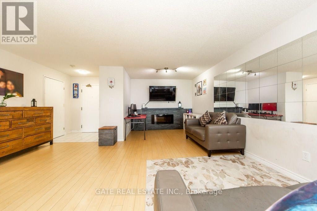 1111-1 Rowntree Road, Toronto, ON, M9V 5G7 - 9