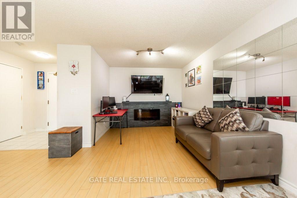 1111-1 Rowntree Road, Toronto, ON, M9V 5G7 - 10