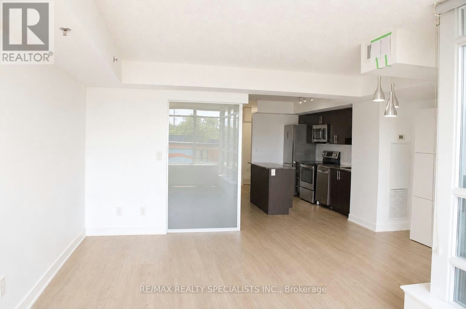207-11 Superior Avenue, Toronto, ON, M8V 0A7 - 2