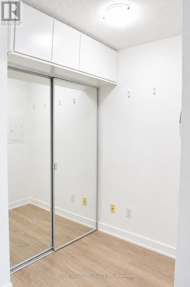 207-11 Superior Avenue, Toronto, ON, M8V 0A7 - 8