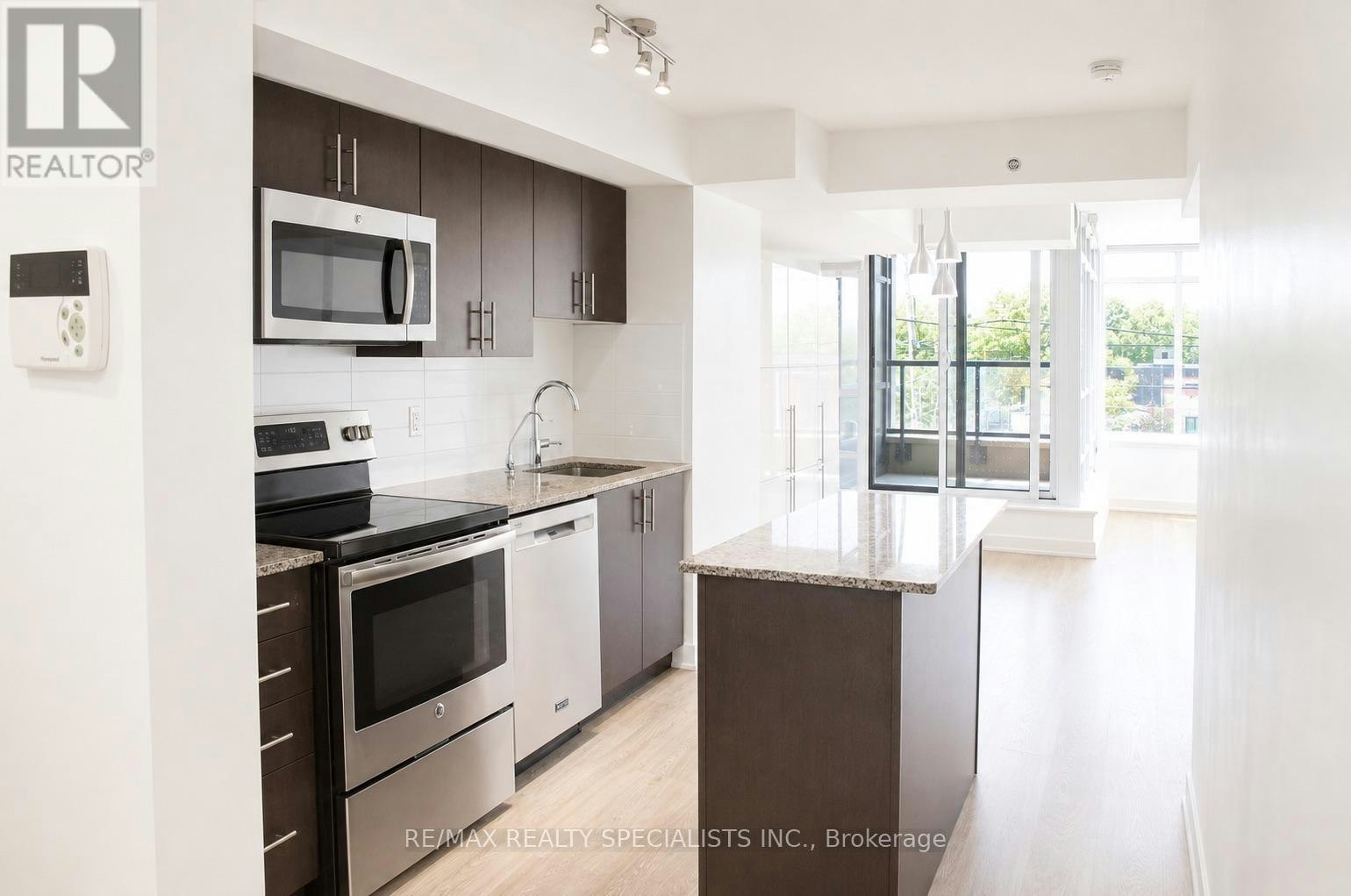 207-11 Superior Avenue, Toronto, ON, M8V 0A7 - 4
