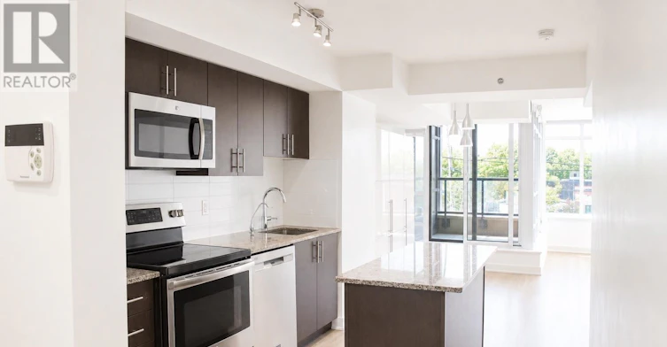 207-11 Superior Avenue, Toronto, ON, M8V 0A7 - 4