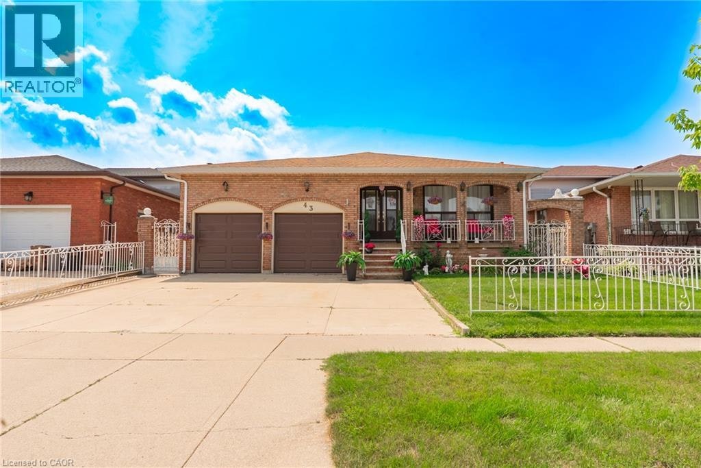 43 Henley Drive, Hamilton, ON, L8E 3T1