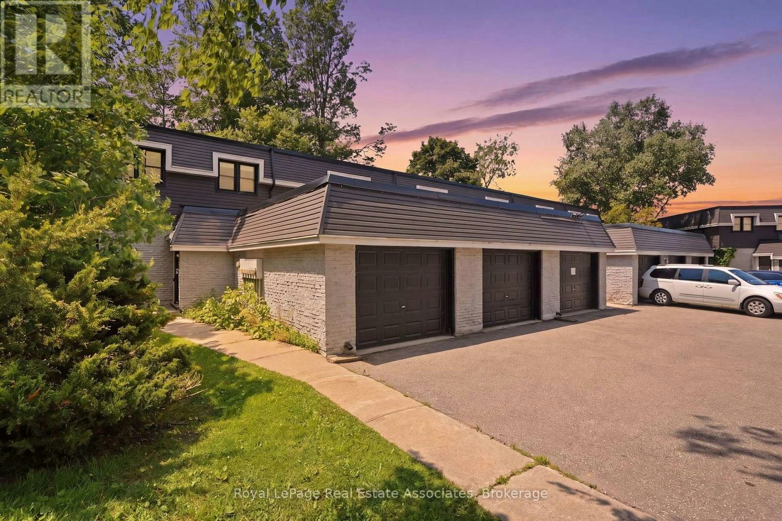 1-509 Quiet Place, Waterloo, ON, N2L 5L6