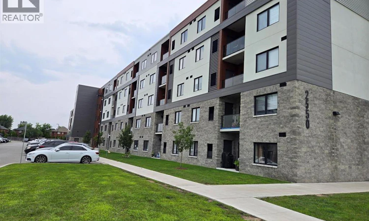 108-2550 Sandwich West Parkway