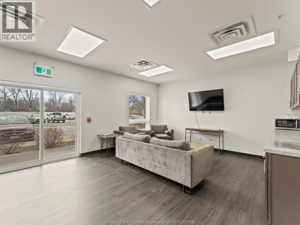 403-22 Victor, Essex, ON, N8W 1J7 - 21