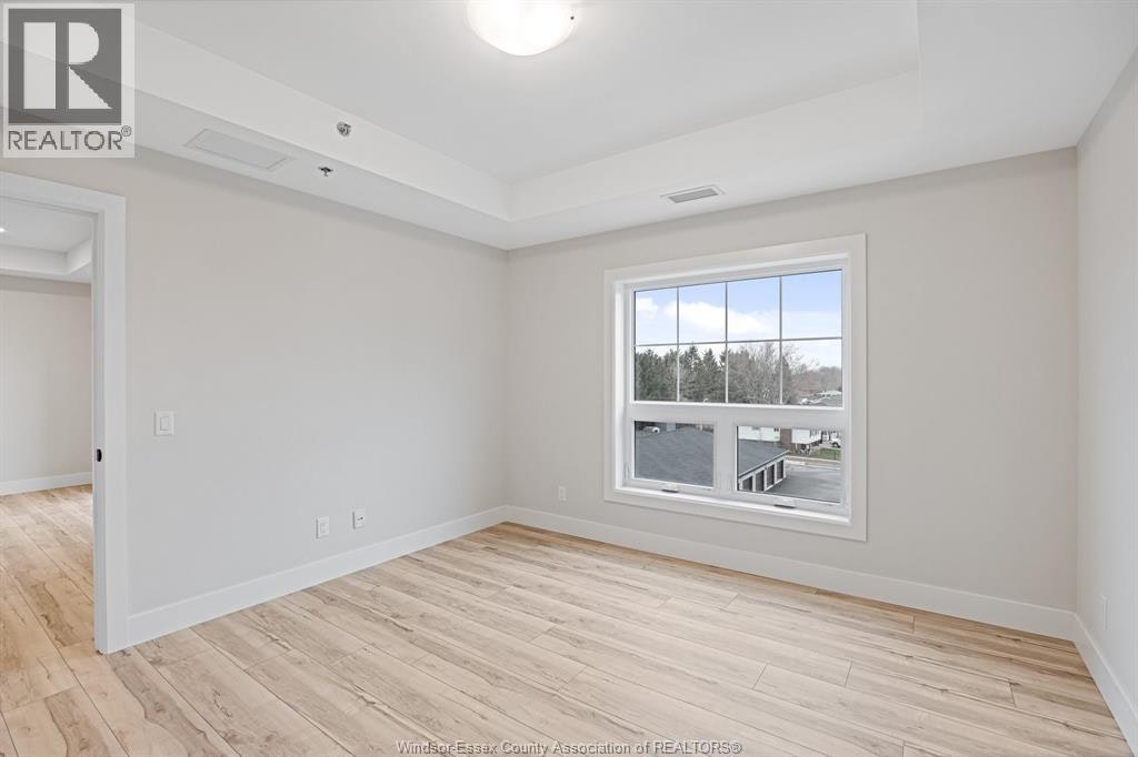 401-190 Main Street East, Kingsville, ON, N8Y 1A6 - 3