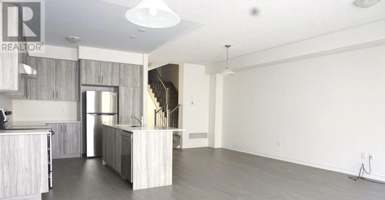 26 Louise Crescent, Whitby, ON, L1P 0J9 - 4
