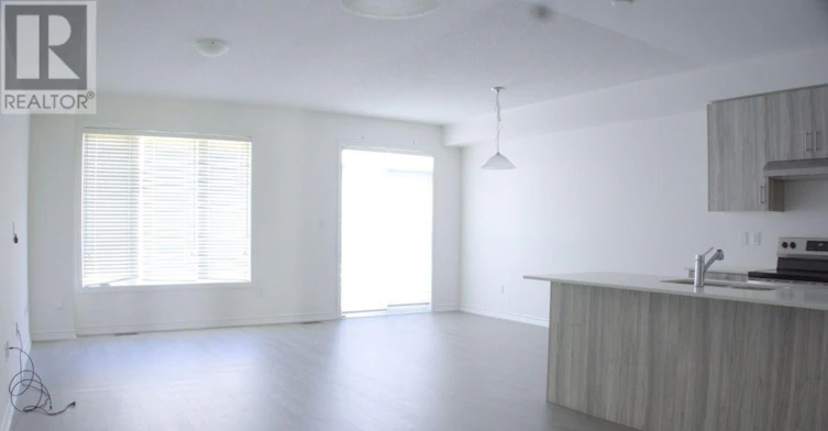 26 Louise Crescent, Whitby, ON, L1P 0J9 - 3
