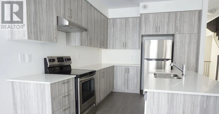 26 Louise Crescent, Whitby, ON, L1P 0J9 - 6