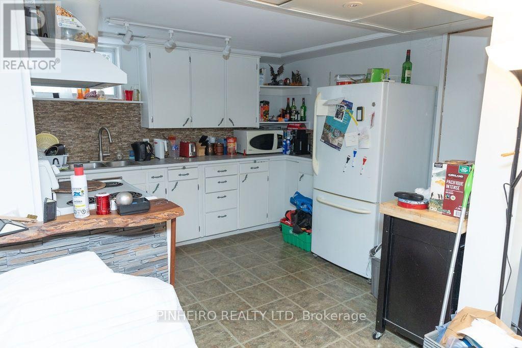 83 Emery Street W, London, ON, N6J 1R9 - 18