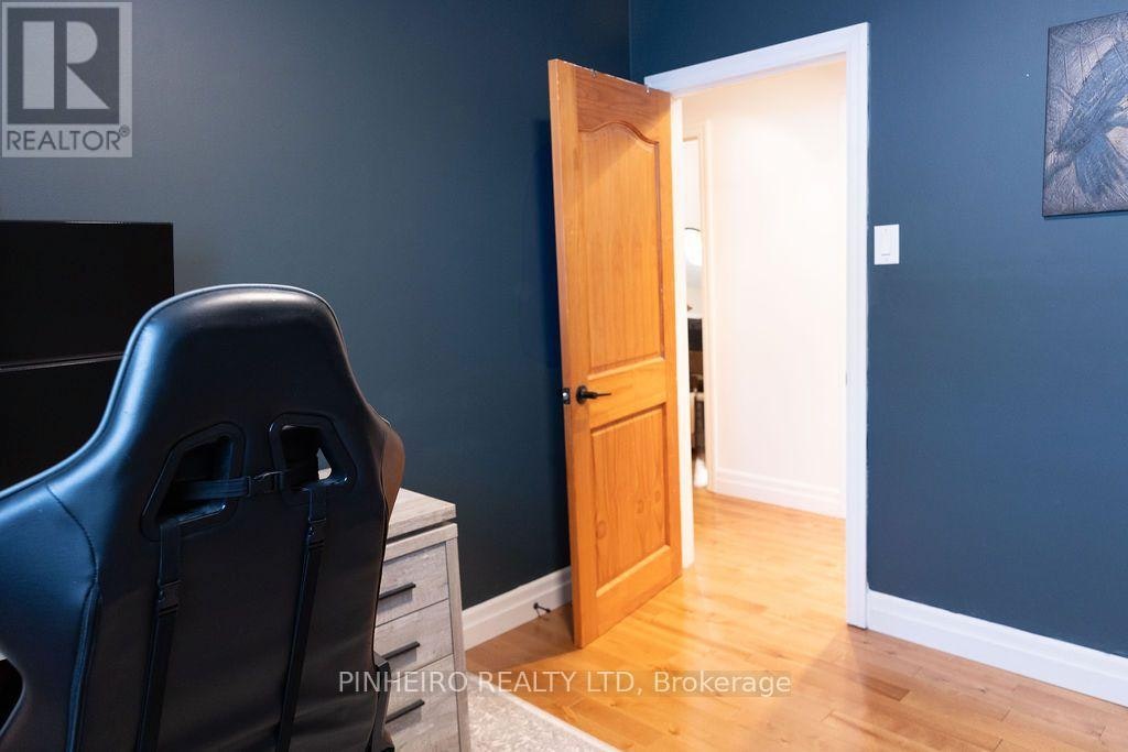 83 Emery Street W, London, ON, N6J 1R9 - 12