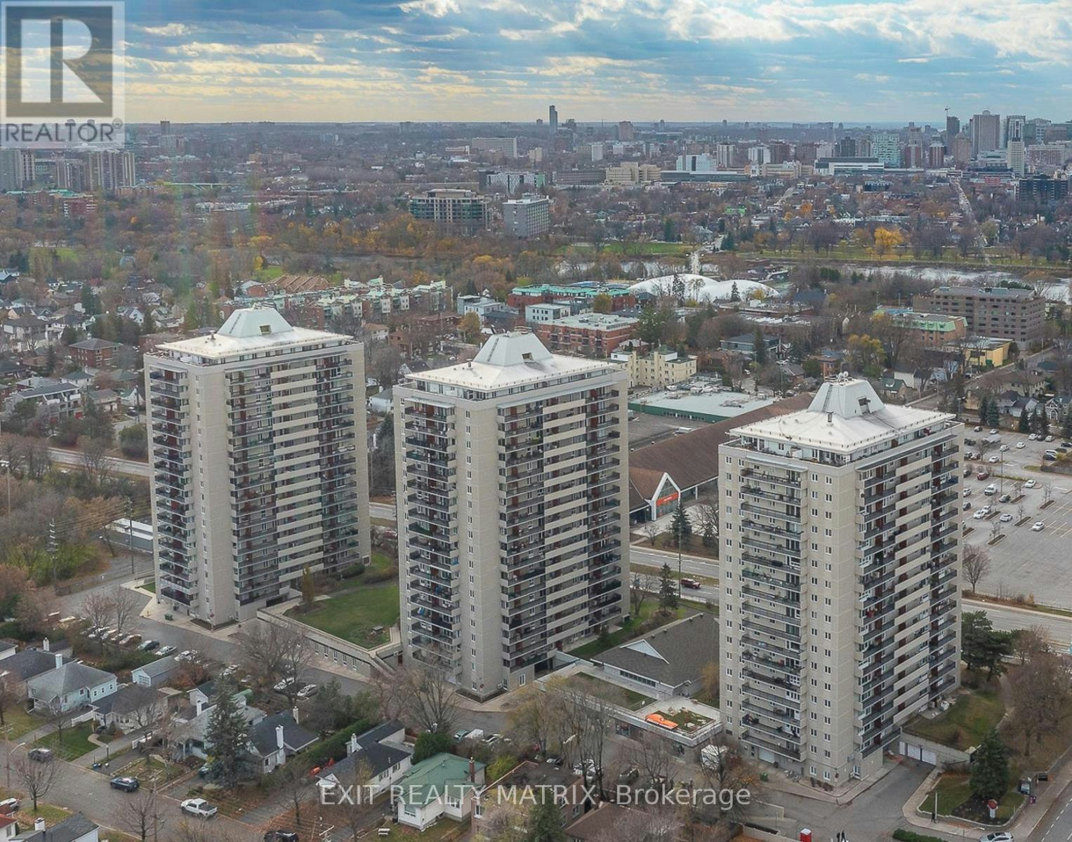 1204-158 B Mcarthur Avenue