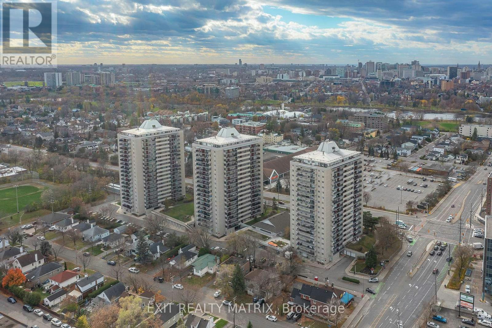 1204-158 B Mcarthur Avenue, Ottawa, ON, K1L 8C9